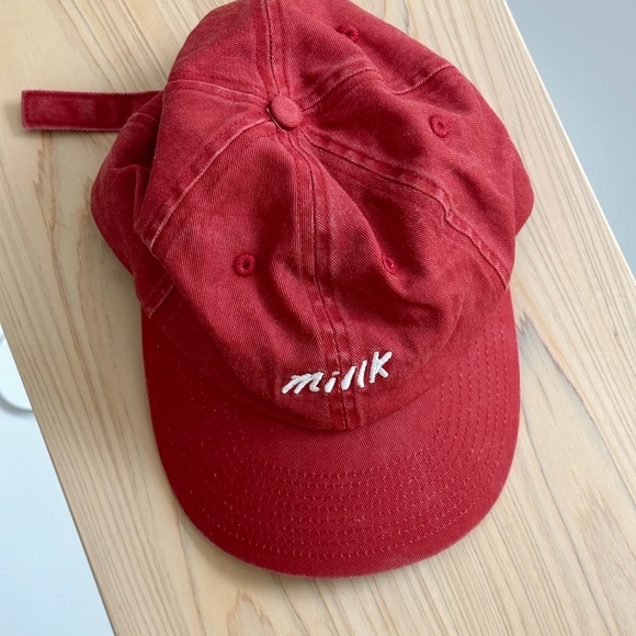 Millk Cap - Picture 2 of 3